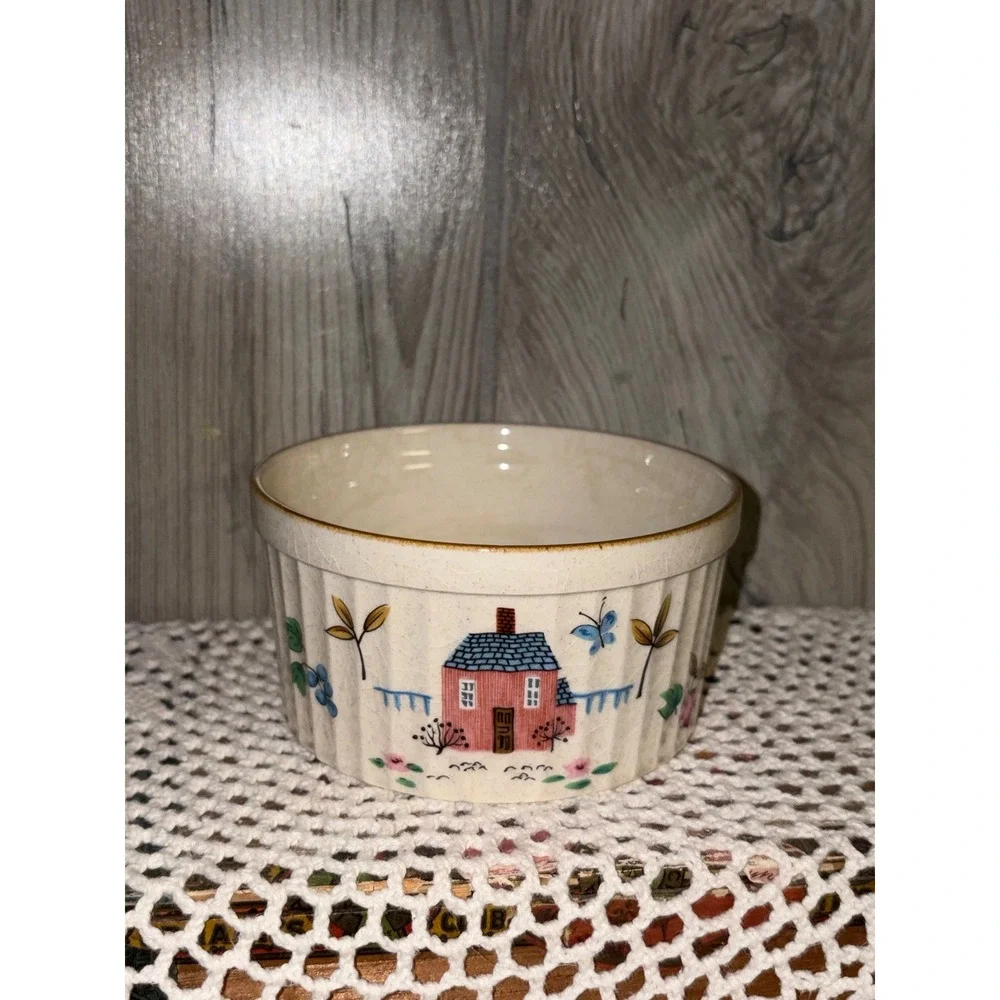 International Heartland Stoneware Ramekin Fluted Dish Japan
